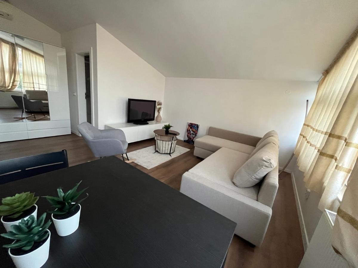 Studio Apartment Elena Zara Esterno foto